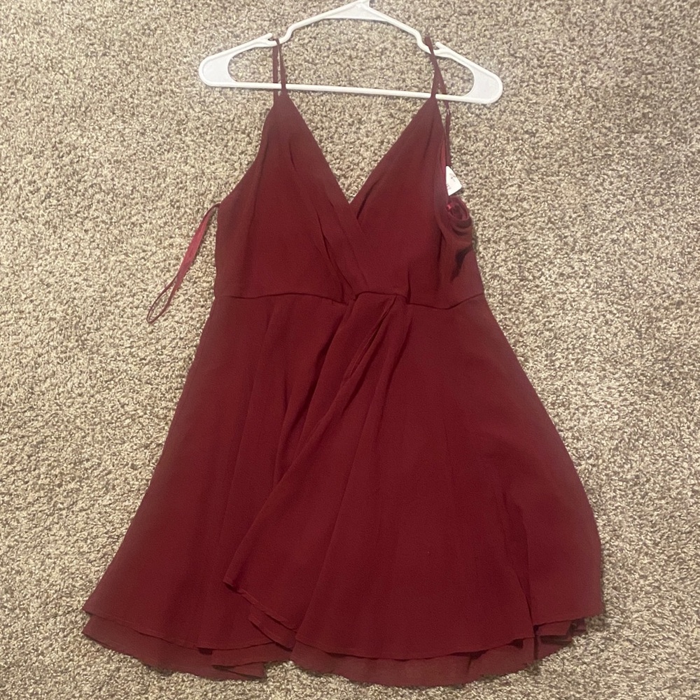 Windsor Burgundy V-Neck Dress